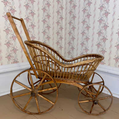 Pre-1871 Doll Carriage