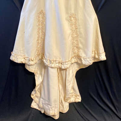 Skirt Detail