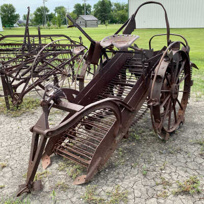 Four Horse Drawn Single Row Potato Lifter
