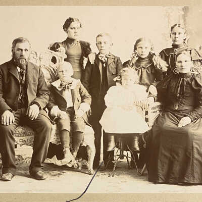 Grimstvedt Family