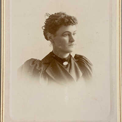 Unknown woman