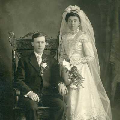 Ludvik Larson & Nettie Anderson Wedding Photo