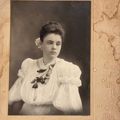 Laura C. Harstad