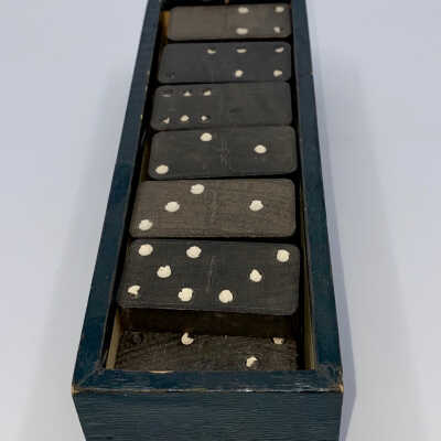 Dominos