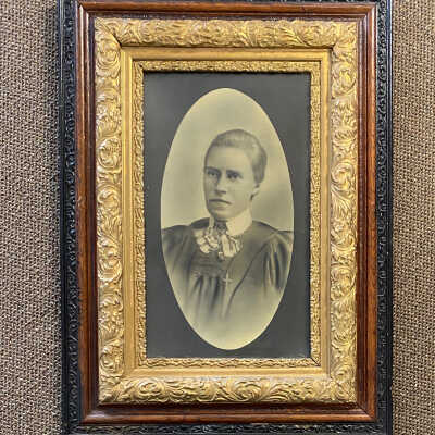 Lena Sliper Wedding Day Portrait