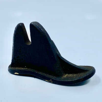 Cast Iron Child's Cobbler's Mold