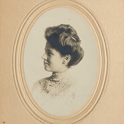 Mrs. Roy Loitwood