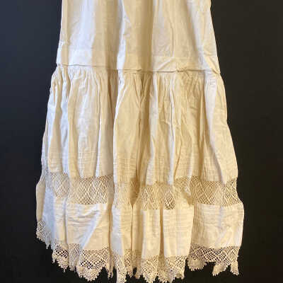 Under Skirt