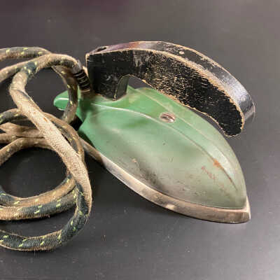 1939 Lady Dover Jr. Electric Low Heat Play Iron