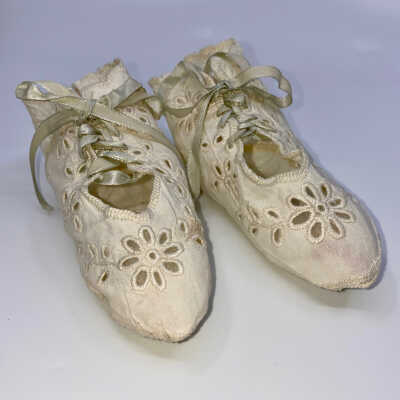 Eyelet Baby Booties