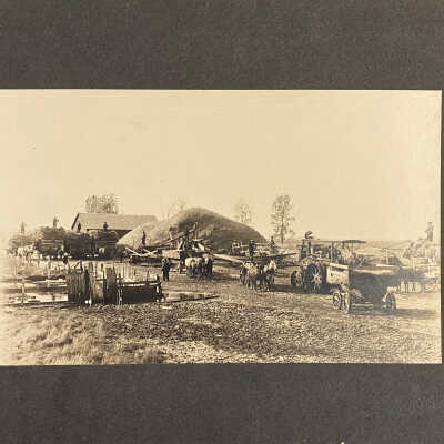 Threshing on L. H. Larson Farm, 1906