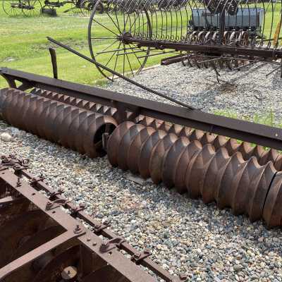 John Deere 12" Wide Packer