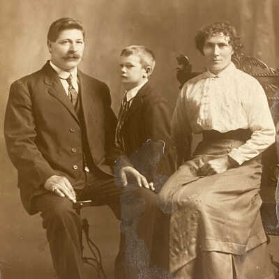 Ole Carlson, wife & son