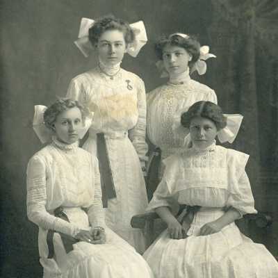 Julia Overmoe, Milla Forde, and two others