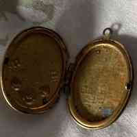 Victorian Vinaigrette Locket - Image 3