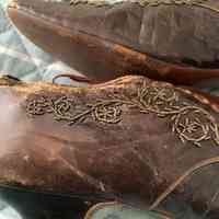 Victorian Women's Lace Up Dress Shoes - Image 4