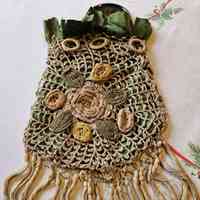late-Victorian to early-Edwardian crochet reticule / evening purse - Image 2