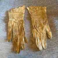 Women's Dress Gloves - Image 5