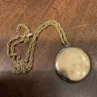 Victorian Pendant / Locket - Grape Motif - Image 2