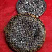 Victorian Repoussé Metal Coin Purse with Cherub Medallion - Image 4