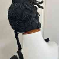 Woman's Bonnet - Image 7