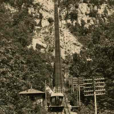 2022.057.003 Recto: Black and white photograph of Incline Number 2 at Battlefield Station on Lookout Mountain, Tennessee