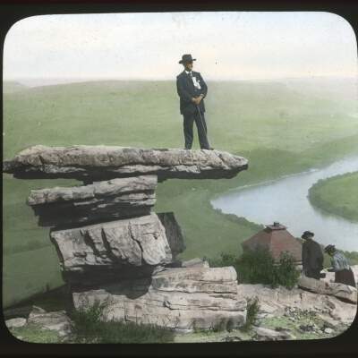 Umbrella Rock Lantern Slide