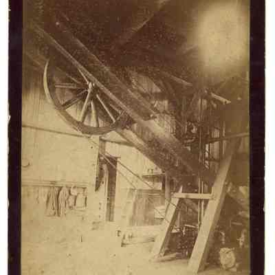 2020.057.061: Black and white photograph of the mechanism that powered the incline railroad