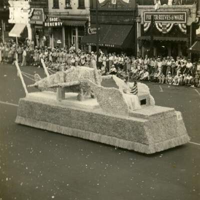 Parade Float on Broad Street