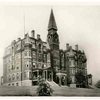 2022.057.040: Black and white photograph of University Hall on the Grant University campus known as "Old Main"