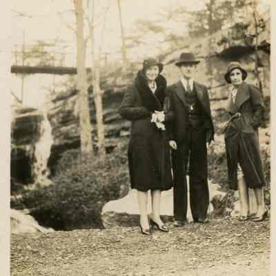 Photograph, Women and Man on Lookout Mountain