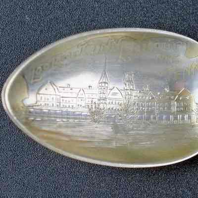 Souvenir Spoon, Lookout Inn