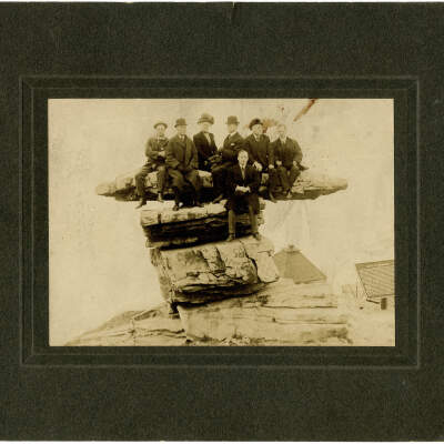 Cabinet Card, Umbrella Rock