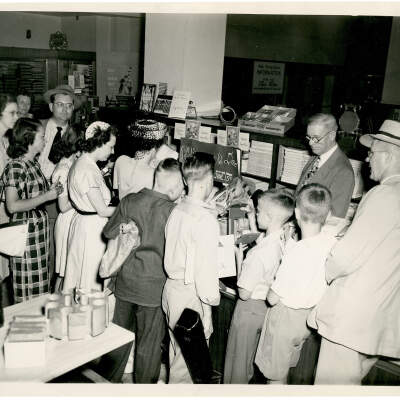 Loveman's Department Store, 1947