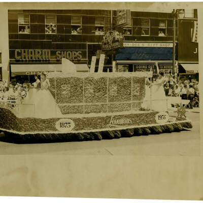 2021.003.004 Loveman's Parade Float
