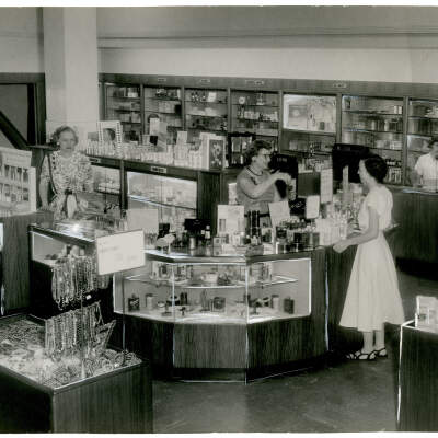 Loveman's Department Store, Makeup Counter