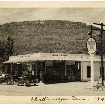 Herbert Mitchell Service Station, 1941