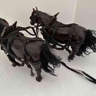 Carving, Work Horses