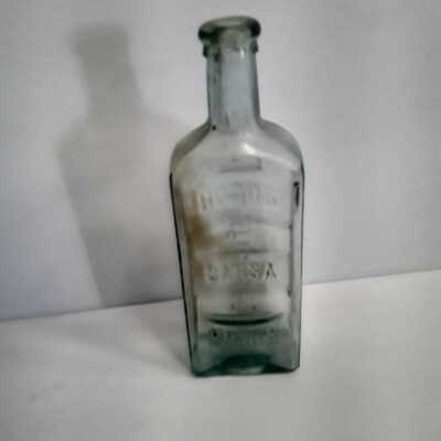 Hoods Sarsa Parilla bottle with applied top