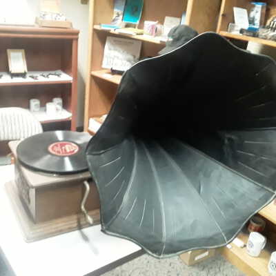 Brillantone Antique Record Player