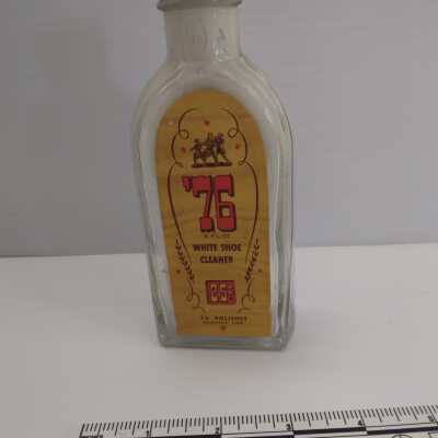 '76 White Shoe Cleaner