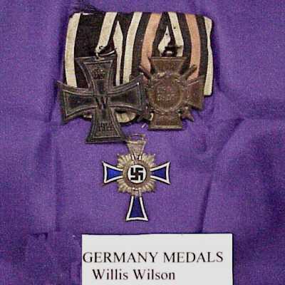 Pin, Military