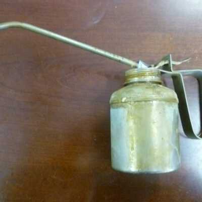 Can, Oil