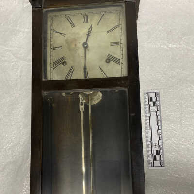 Clock, Mantle