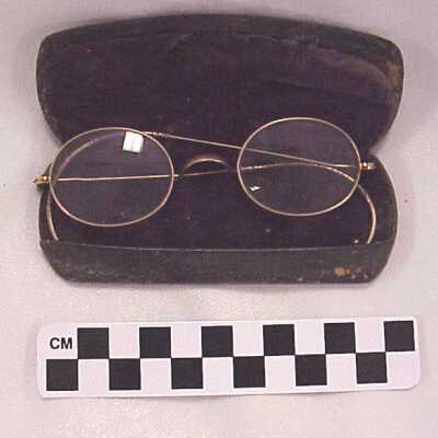 Eyeglasses