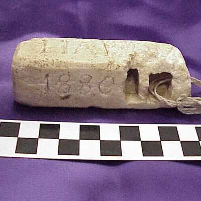 Stone, Date