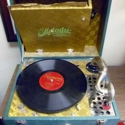Phonograph