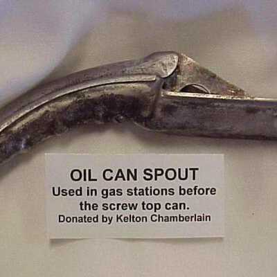 Spout, oil can