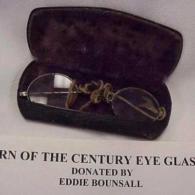 Eyeglasses