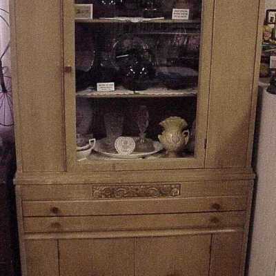 Cabinet, China
